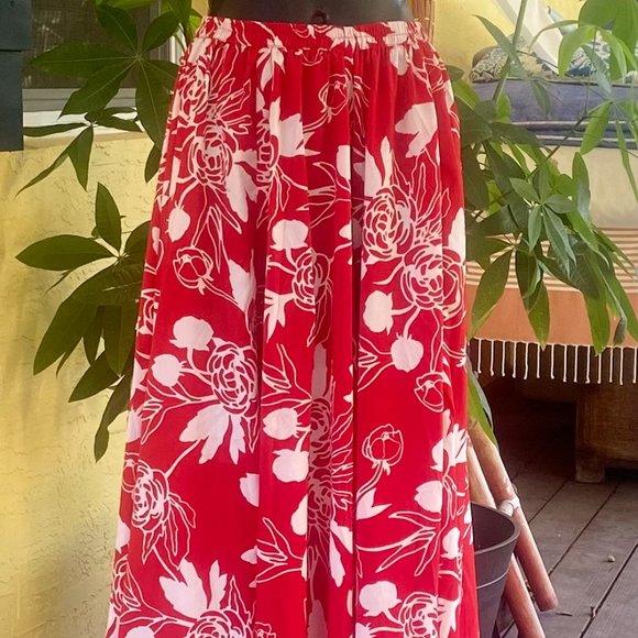 Flowing Holiday Skirt - Picture 2 of 5